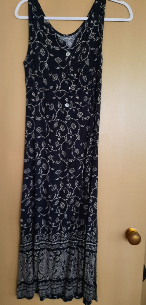 Dress - Picture 2 of 6